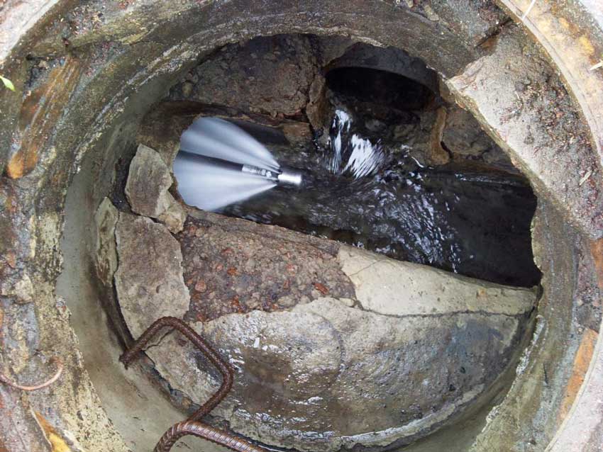 Промывка труб систем канализации в Воронеже